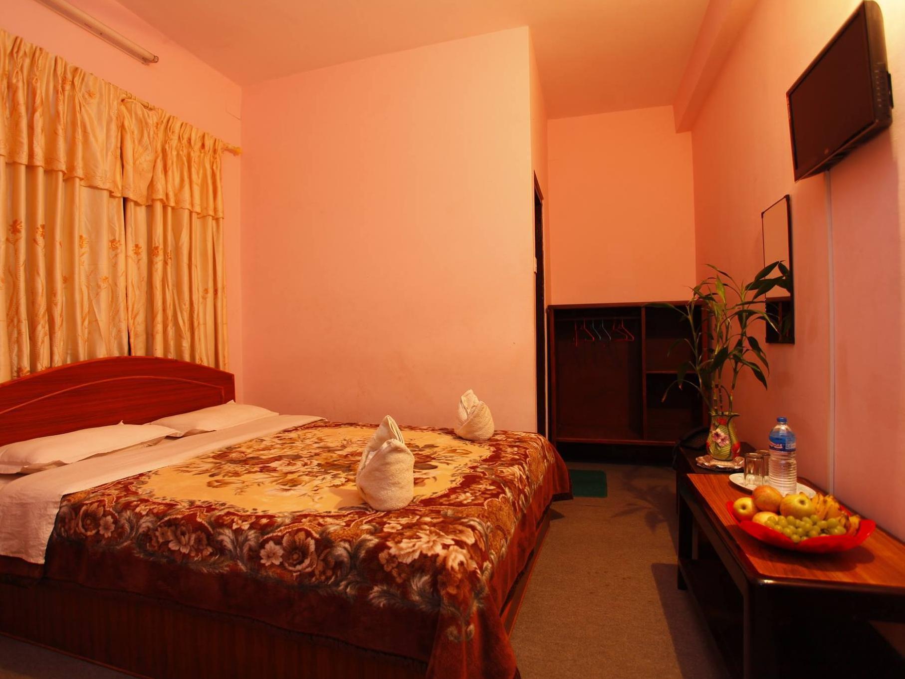 Hotel Fine Покхара Экстерьер фото